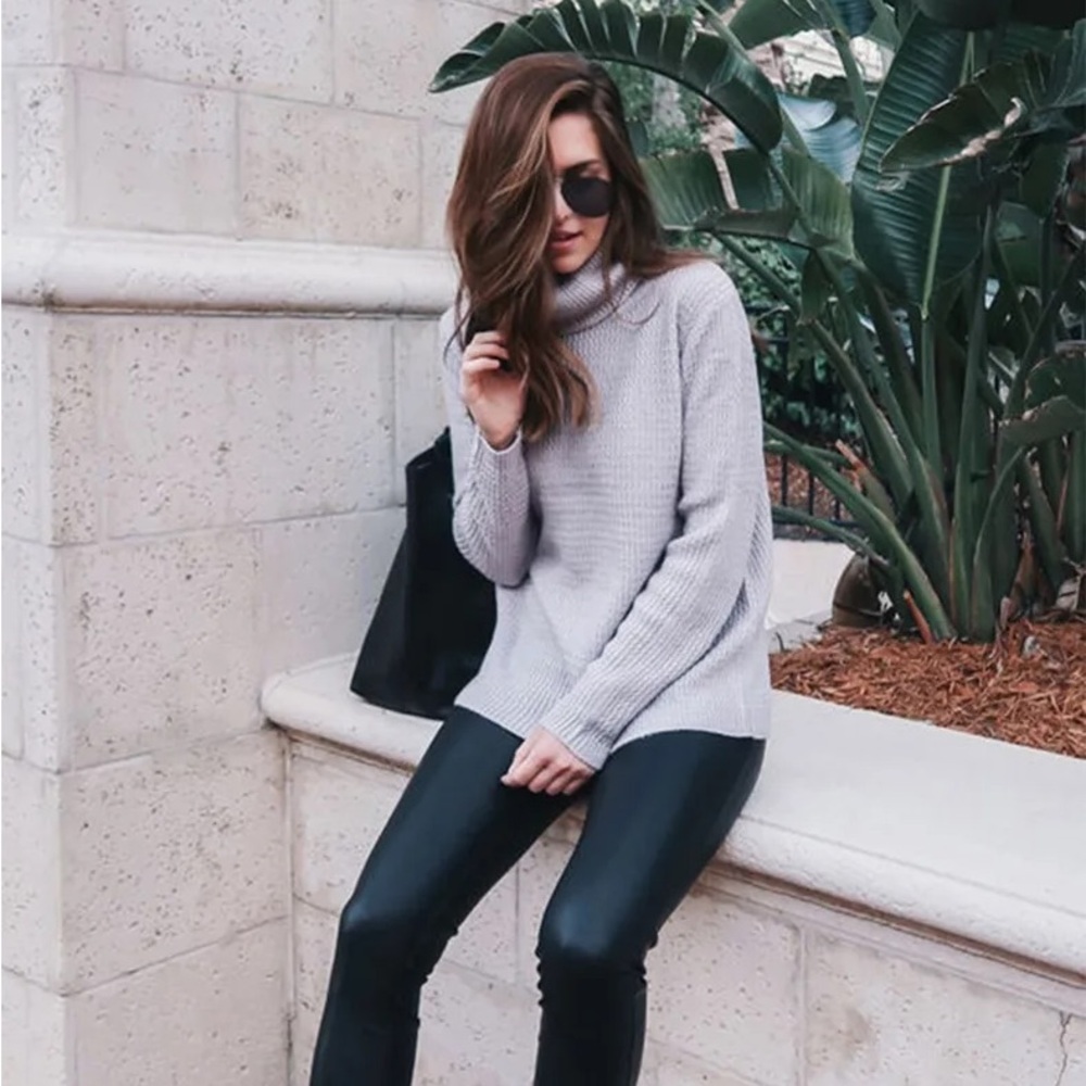 | lulus • sweet salutations grey turtleneck sweater • small  |